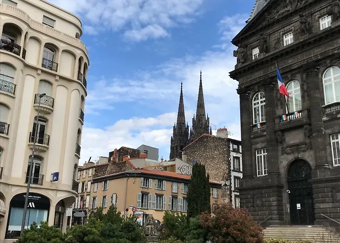 Apartment Chill & Work